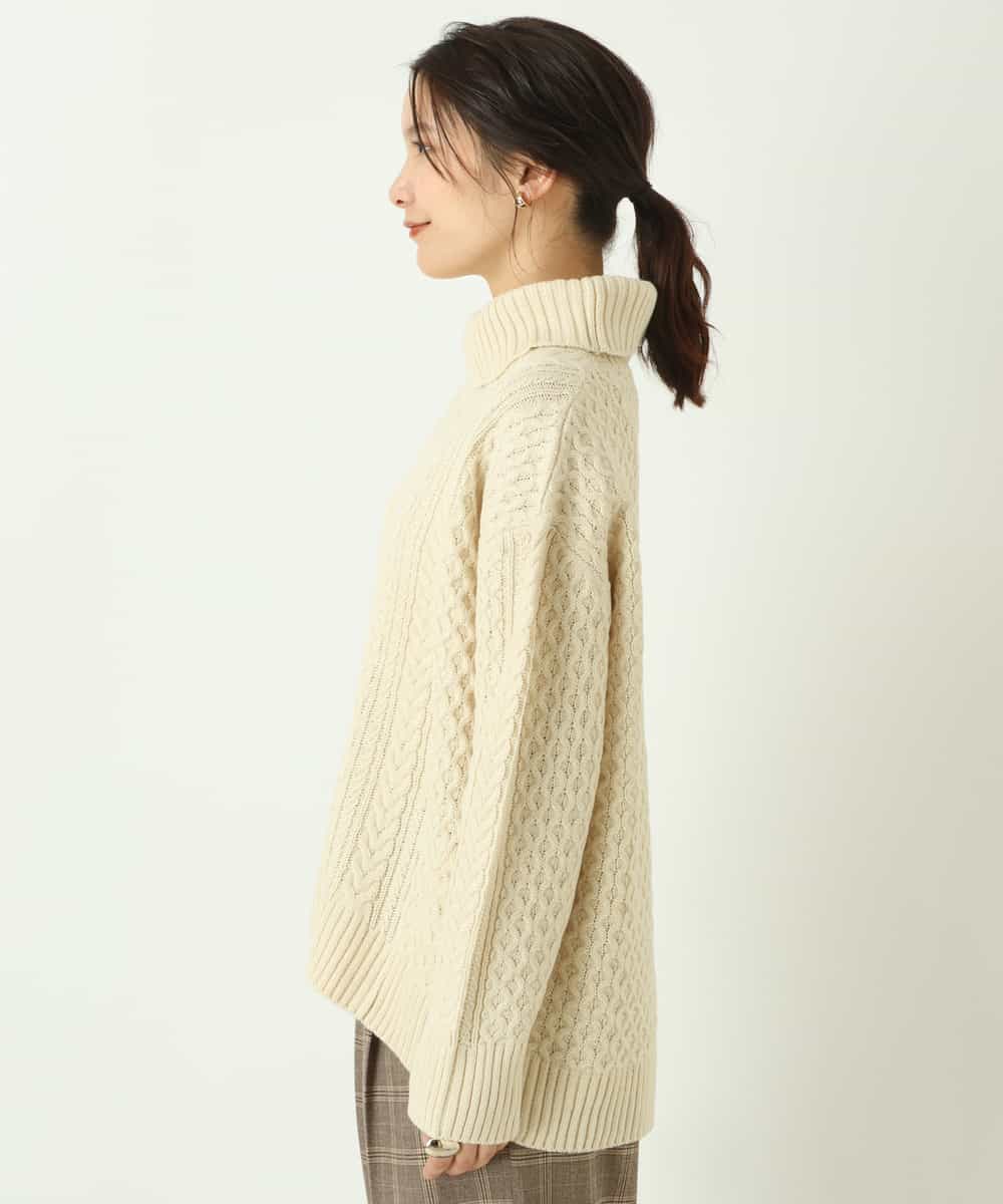 K2FAS52044 a.v.v(アー・ヴェ・ヴェ) アラン柄ハイネックニット アイボリー