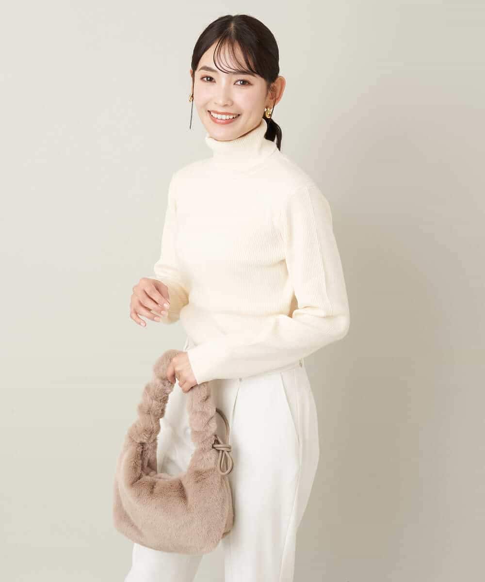 K2FAV01029 a.v.v(アー・ヴェ・ヴェ) タートルネックニット ブラック