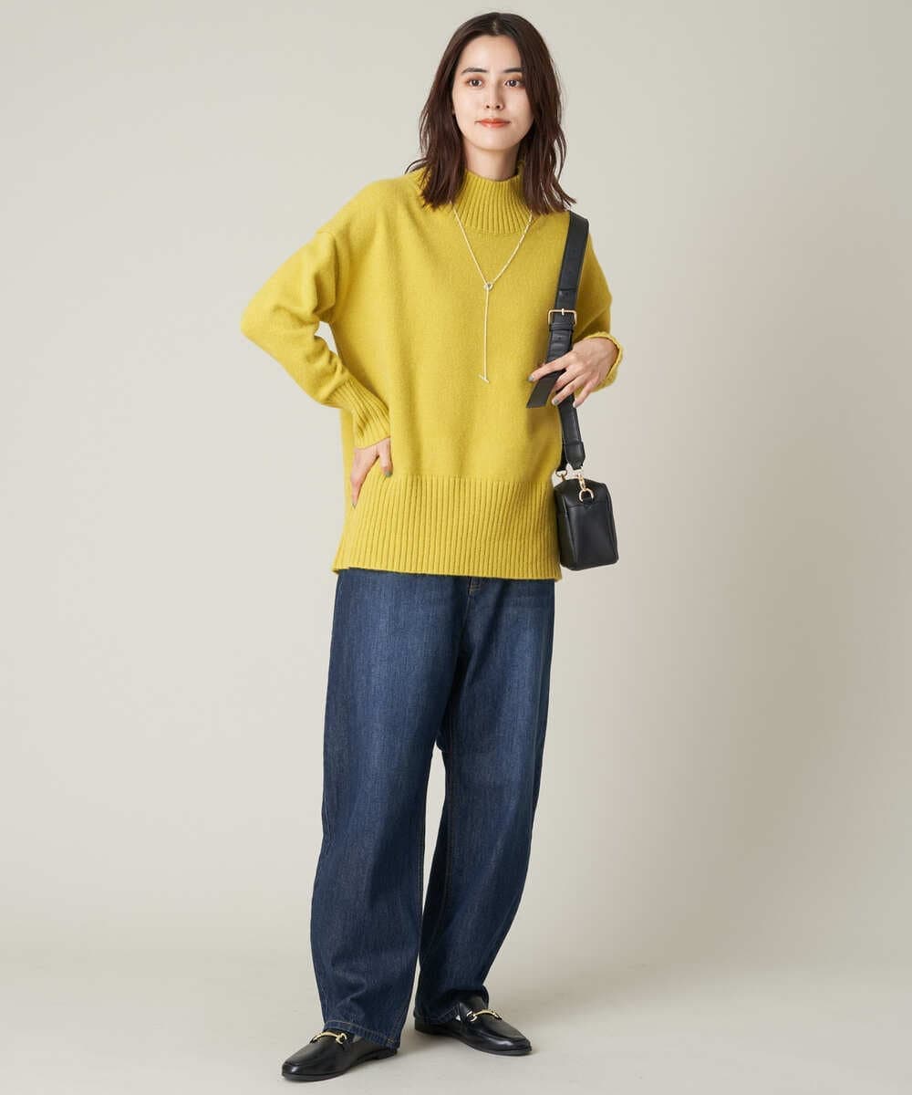 K2FAV46044 a.v.v(アー・ヴェ・ヴェ) バックスリットニットプルオーバー ホワイト（WEB限定カラー）