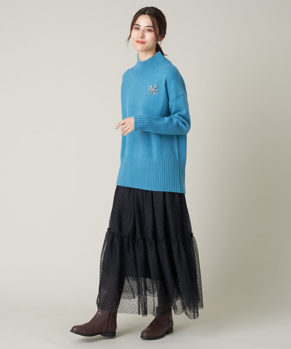 K2FAV46044 a.v.v(アー・ヴェ・ヴェ) バックスリットニットプルオーバー ホワイト（WEB限定カラー）
