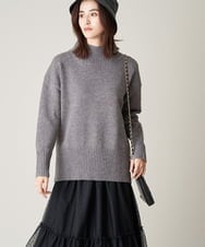 K2FAV46044 a.v.v(アー・ヴェ・ヴェ) バックスリットニットプルオーバー ダークグレー