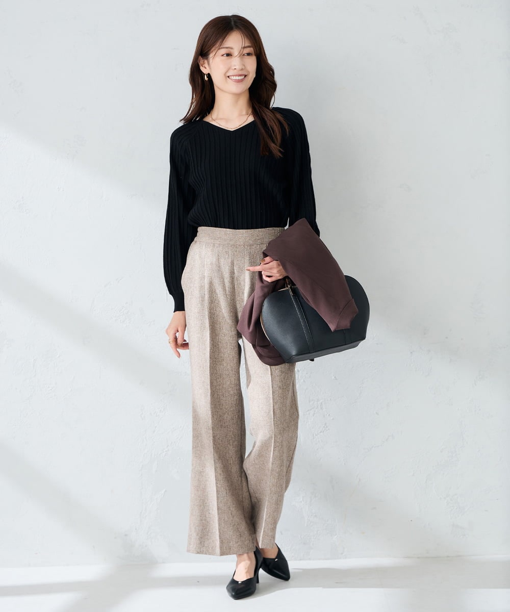 K2FBD15044 a.v.v(アー・ヴェ・ヴェ) プリーツライクVネックニット レッド