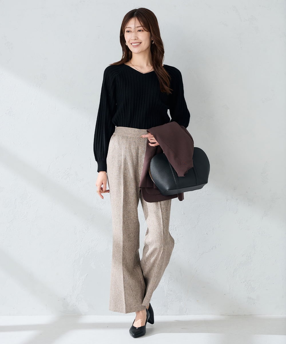 K2FBD15044 a.v.v(アー・ヴェ・ヴェ) プリーツライクVネックニット レッド