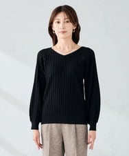 K2FBD15044 a.v.v(アー・ヴェ・ヴェ) プリーツライクVネックニット レッド