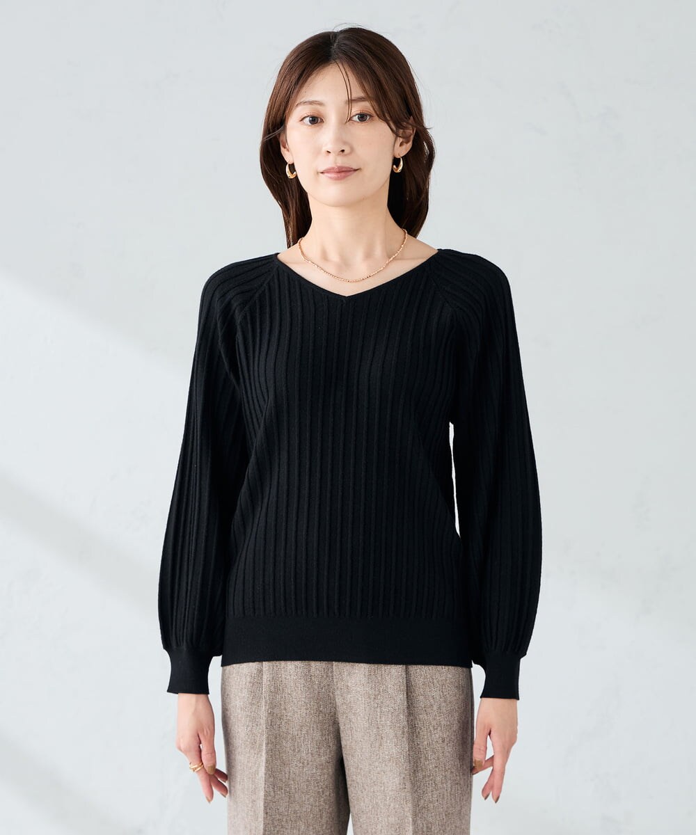 K2FBD15044 a.v.v(アー・ヴェ・ヴェ) プリーツライクVネックニット レッド