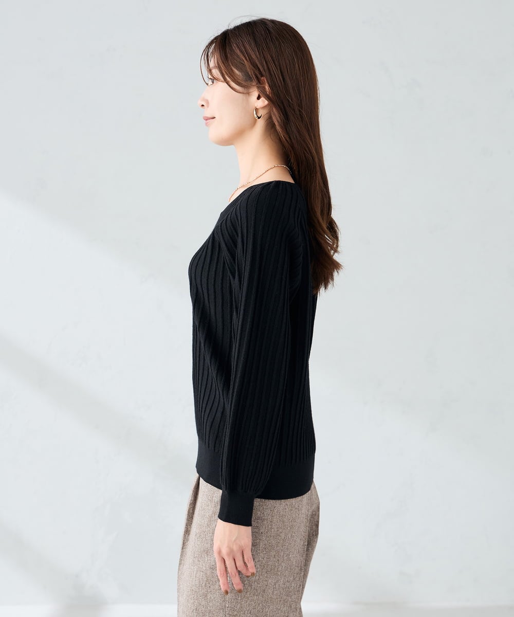 K2FBD15044 a.v.v(アー・ヴェ・ヴェ) プリーツライクVネックニット レッド