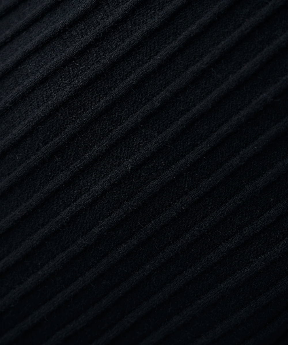 K2FBD15044 a.v.v(アー・ヴェ・ヴェ) プリーツライクVネックニット レッド