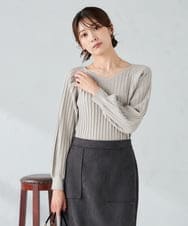 K2FBD15044 a.v.v(アー・ヴェ・ヴェ) プリーツライクVネックニット レッド