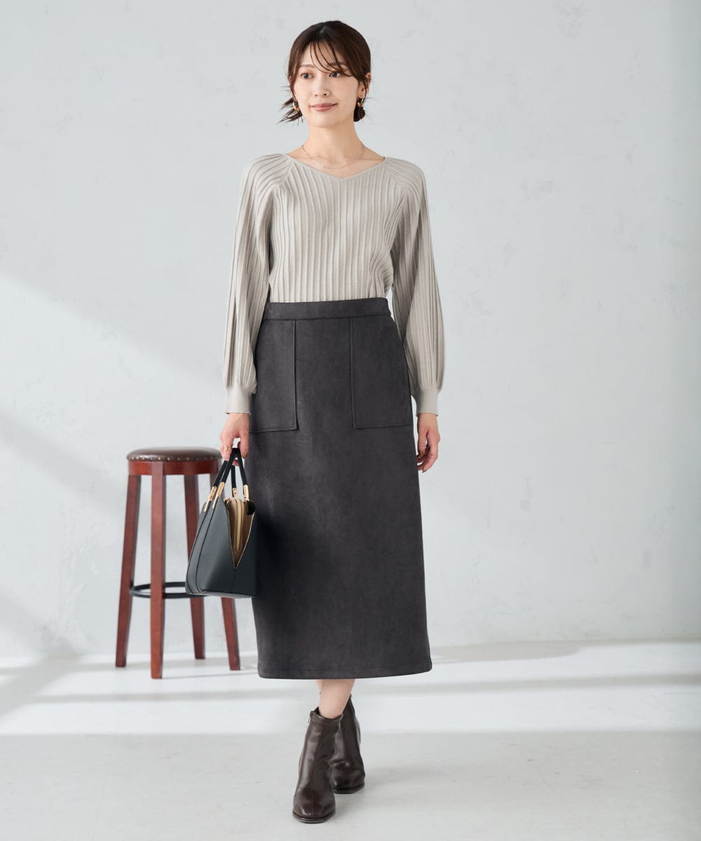 K2FBD15044 a.v.v(アー・ヴェ・ヴェ) プリーツライクVネックニット レッド