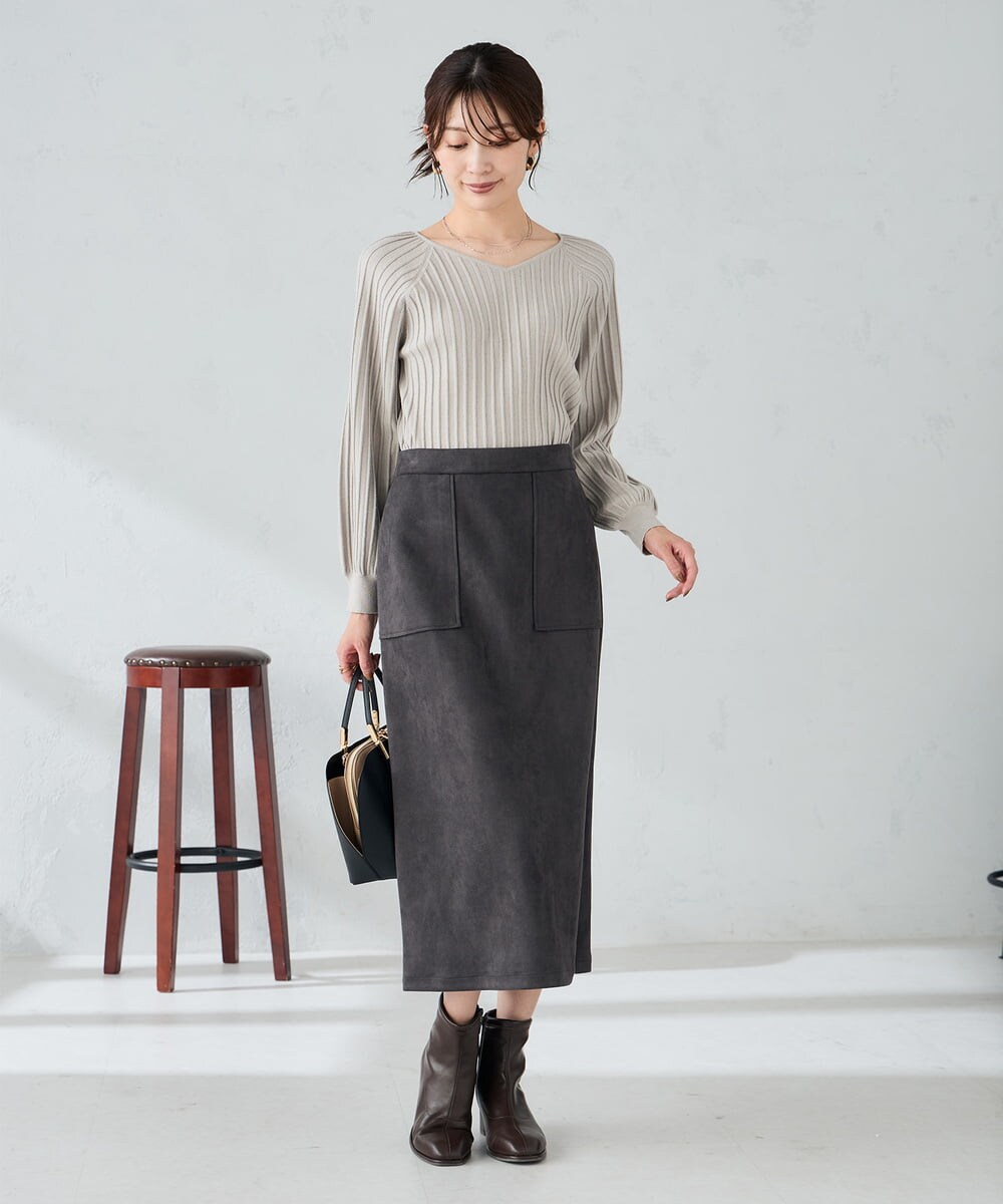 K2FBD15044 a.v.v(アー・ヴェ・ヴェ) プリーツライクVネックニット レッド