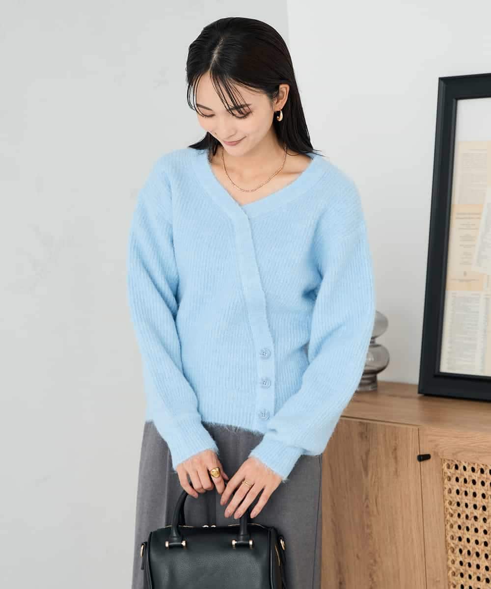 K2FBD23049 a.v.v(アー・ヴェ・ヴェ) カシュクールライクVネックニット ライトブルー