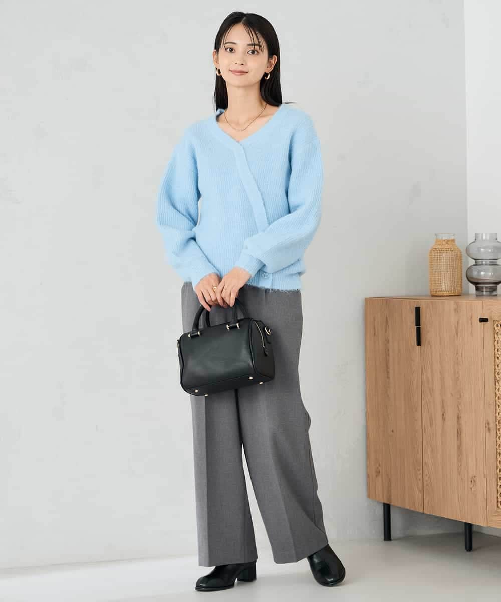 K2FBD23049 a.v.v(アー・ヴェ・ヴェ) カシュクールライクVネックニット ライトブルー