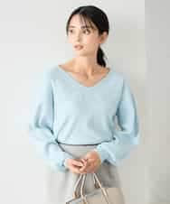 K2FBD27054 a.v.v(アー・ヴェ・ヴェ) フラワー刺繍ニットプルオーバー ライトブルー