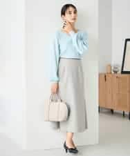 K2FBD27054 a.v.v(アー・ヴェ・ヴェ) フラワー刺繍ニットプルオーバー ライトブルー