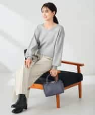 K2FBD27054 a.v.v(アー・ヴェ・ヴェ) フラワー刺繍ニットプルオーバー ライトブルー