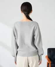 K2FBD27054 a.v.v(アー・ヴェ・ヴェ) フラワー刺繍ニットプルオーバー ライトブルー