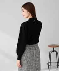 K2FBD28044 a.v.v(アー・ヴェ・ヴェ) プチハイネックショルダータックニット ピンク