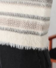 K2FBD29059 a.v.v(アー・ヴェ・ヴェ) フェザーボーダーニット アイボリー