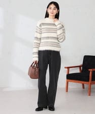 K2FBD29059 a.v.v(アー・ヴェ・ヴェ) フェザーボーダーニット アイボリー