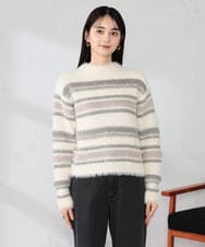 K2FBD29059 a.v.v(アー・ヴェ・ヴェ) フェザーボーダーニット アイボリー