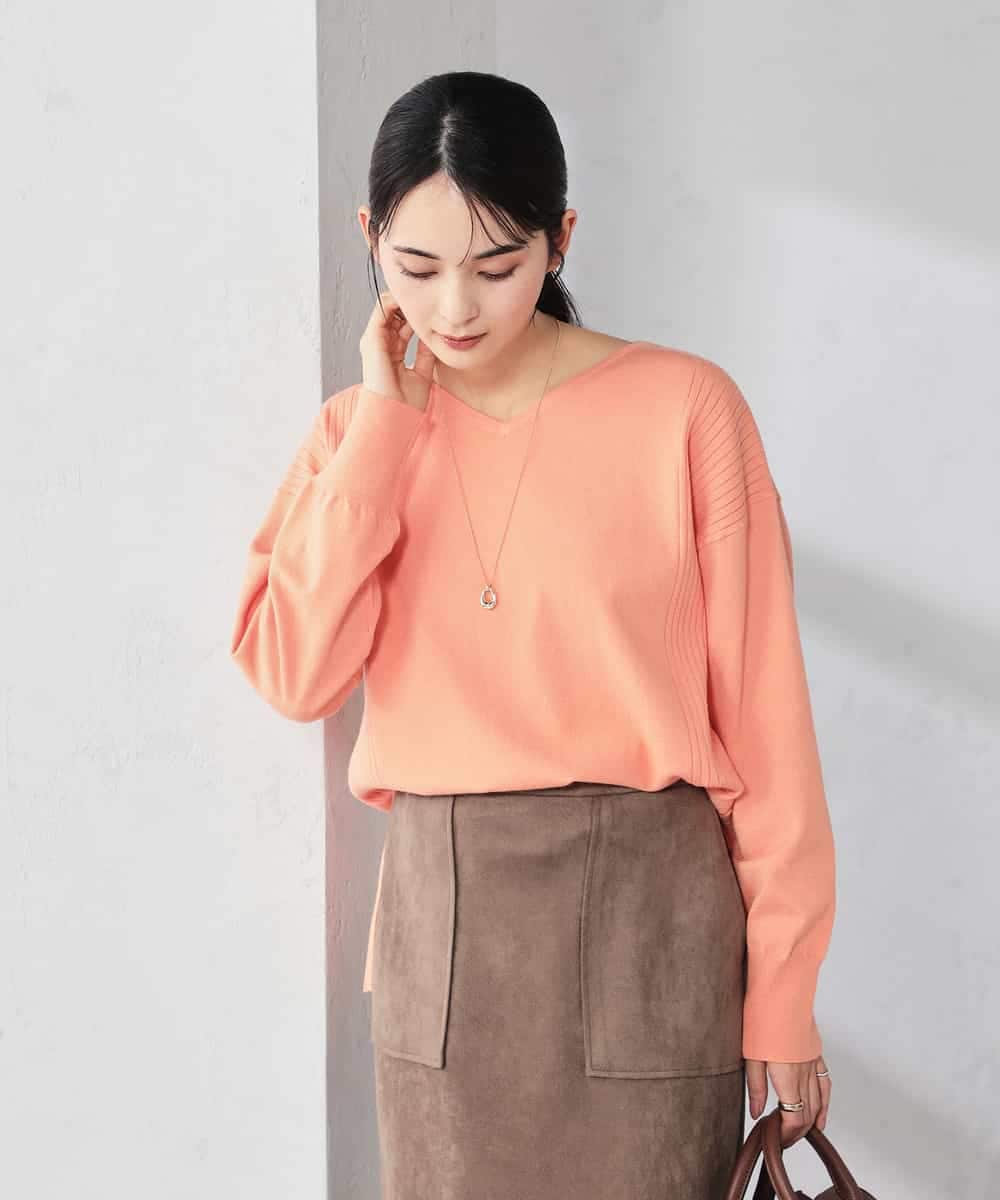 K2FBD66044 a.v.v(アー・ヴェ・ヴェ) サイドリブVネックニット オレンジ