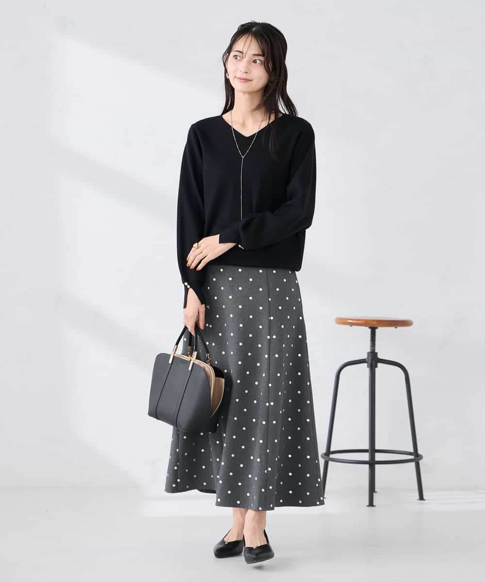 K2FBD71044 a.v.v(アー・ヴェ・ヴェ) 【WEB限定】ゴールドボタンVネックニット ピンク