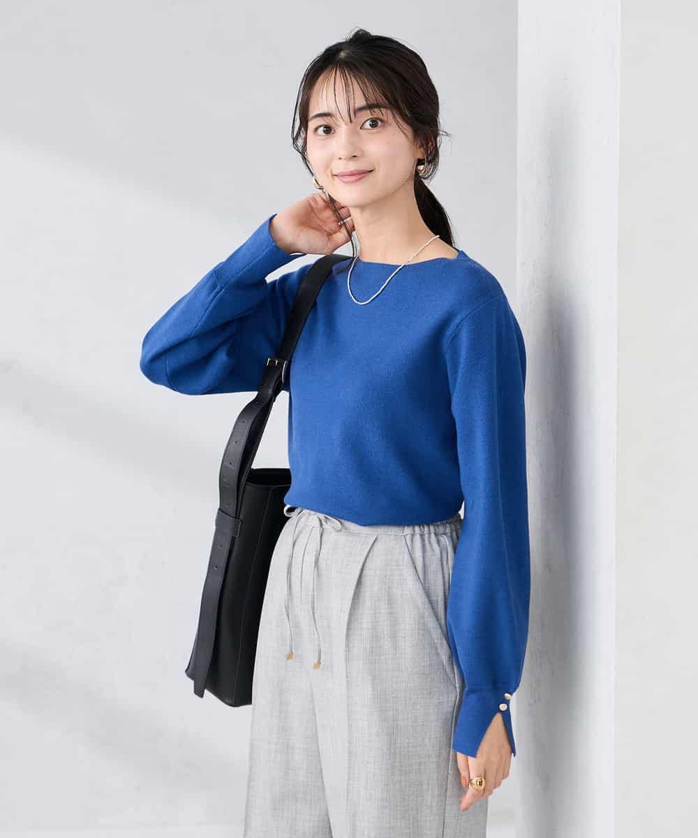 K2FBD72044 a.v.v(アー・ヴェ・ヴェ) 【WEB限定】ゴールドボタンボートネックニット ブラック