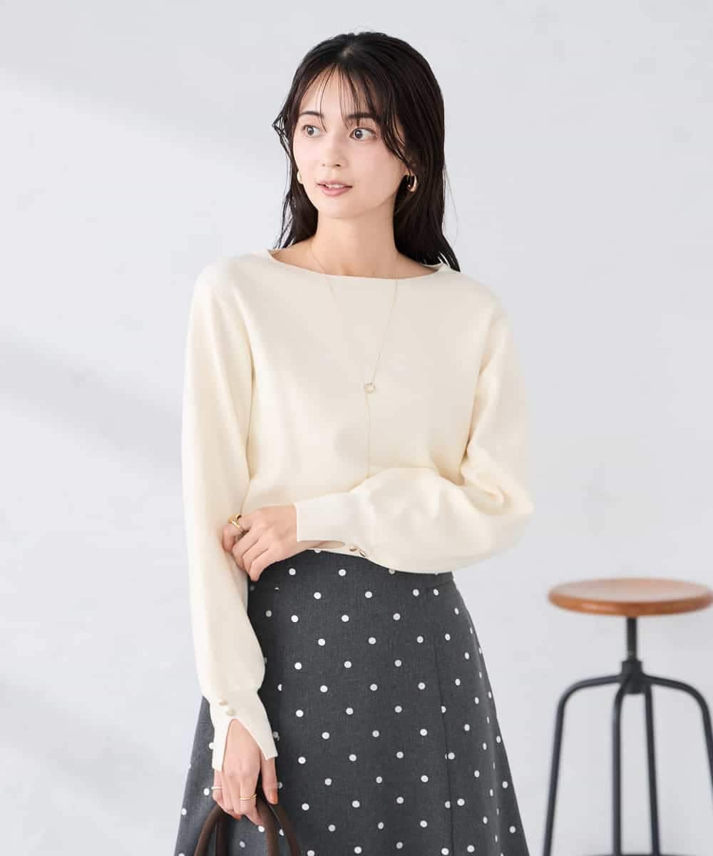 K2FBD72044 a.v.v(アー・ヴェ・ヴェ) 【WEB限定】ゴールドボタンボートネックニット ブラック