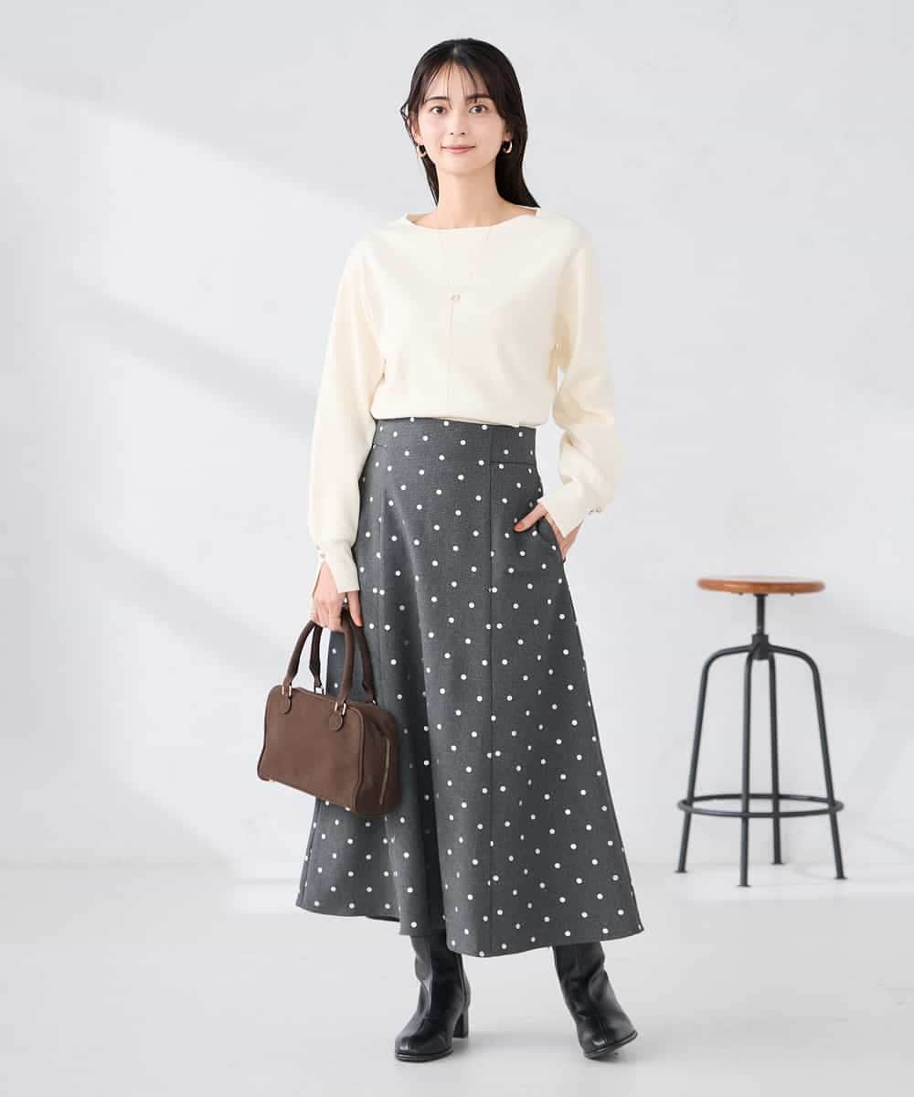 K2FBD72044 a.v.v(アー・ヴェ・ヴェ) 【WEB限定】ゴールドボタンボートネックニット ブラック