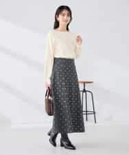 K2FBD72044 a.v.v(アー・ヴェ・ヴェ) 【WEB限定】ゴールドボタンボートネックニット ブラック