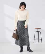 K2FBD72044 a.v.v(アー・ヴェ・ヴェ) 【WEB限定】ゴールドボタンボートネックニット ブラック