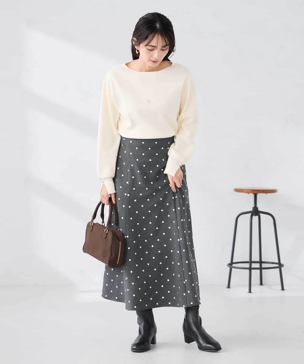 K2FBD72044 a.v.v(アー・ヴェ・ヴェ) 【WEB限定】ゴールドボタンボートネックニット ブラック