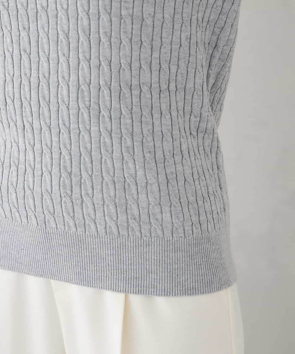 K2FBG26049 a.v.v(アー・ヴェ・ヴェ) ワンポイント刺繍 ケーブル ニット グレー