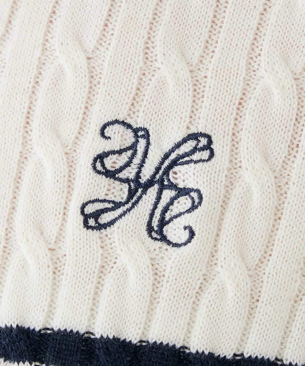 K2FBG26049 a.v.v(アー・ヴェ・ヴェ) ワンポイント刺繍 ケーブル ニット グレー