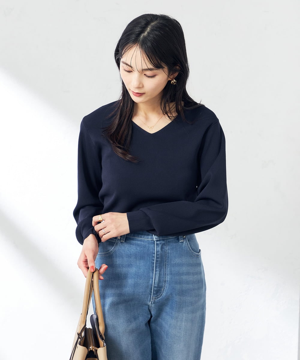 K2FEA79039 a.v.v(アー・ヴェ・ヴェ) 【洗える/UVカット/WEB限定カラー】Vネックパフスリーブ美ラクるニット オレンジ