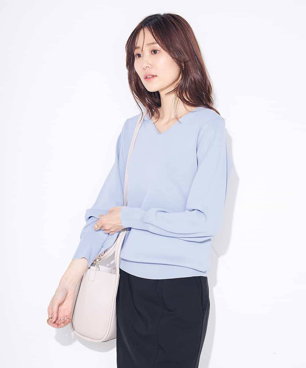 K2FEA79039 a.v.v(アー・ヴェ・ヴェ) 【洗える/UVカット/WEB限定カラー】Vネックパフスリーブ美ラクるニット オレンジ