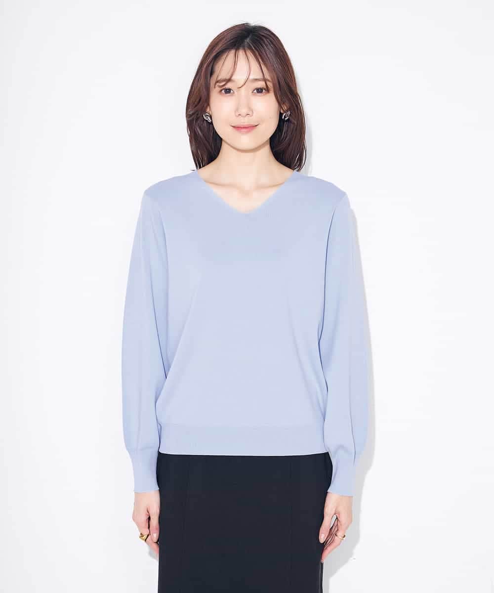 K2FEA79039 a.v.v(アー・ヴェ・ヴェ) 【洗える/UVカット/WEB限定カラー】Vネックパフスリーブ美ラクるニット オレンジ
