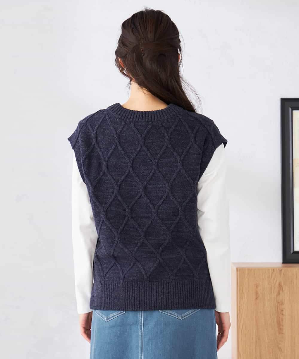 K2FED03044 a.v.v(アー・ヴェ・ヴェ) アラン柄ハイネックベスト ネイビー