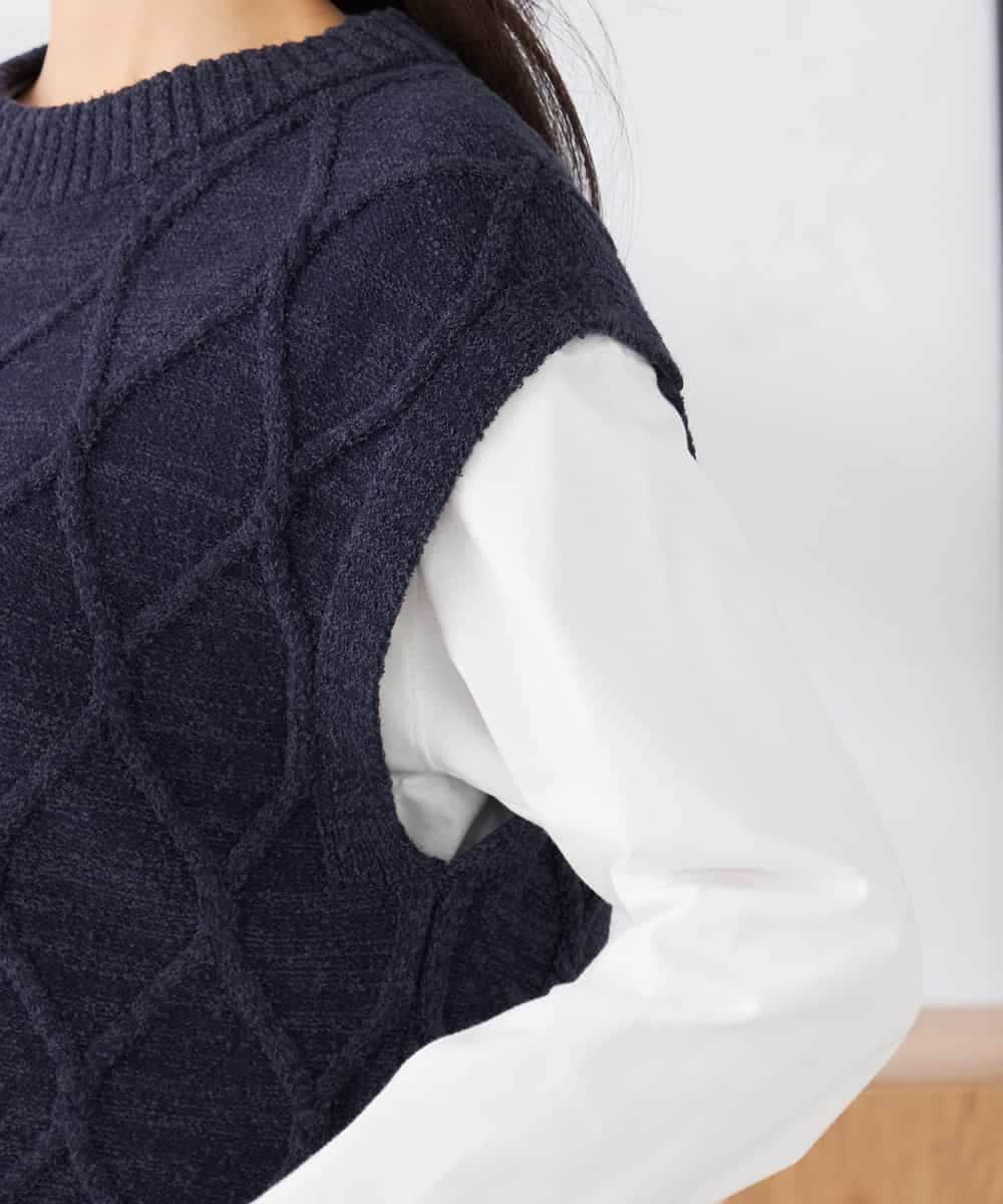 K2FED03044 a.v.v(アー・ヴェ・ヴェ) アラン柄ハイネックベスト ネイビー