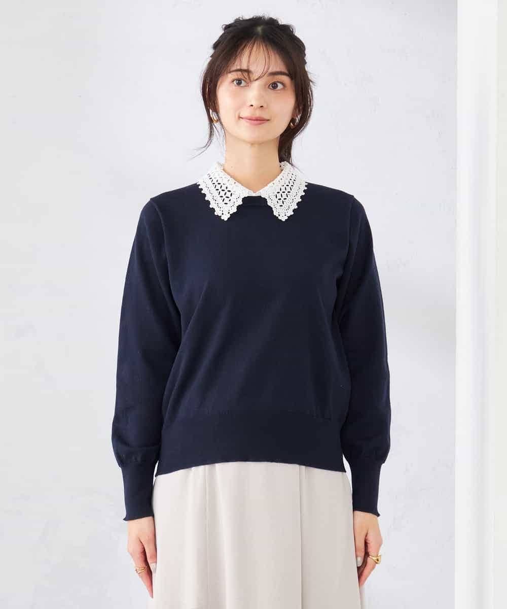 K2FED10049 a.v.v(アー・ヴェ・ヴェ) 【2WAY】レース衿付ニットプルオーバー ネイビー