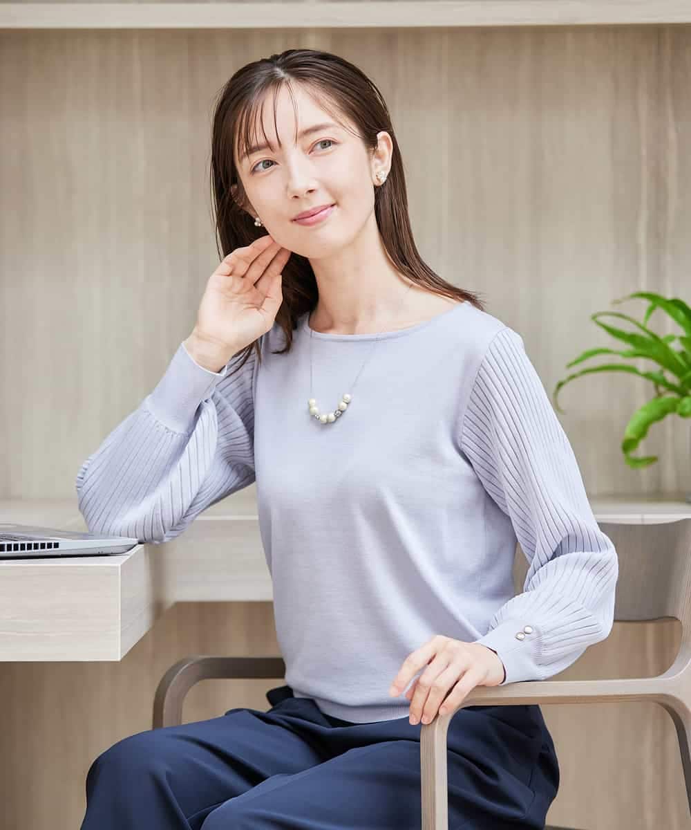 K2FED12044 a.v.v(アー・ヴェ・ヴェ) プリーツスリーブニット ライトグレー