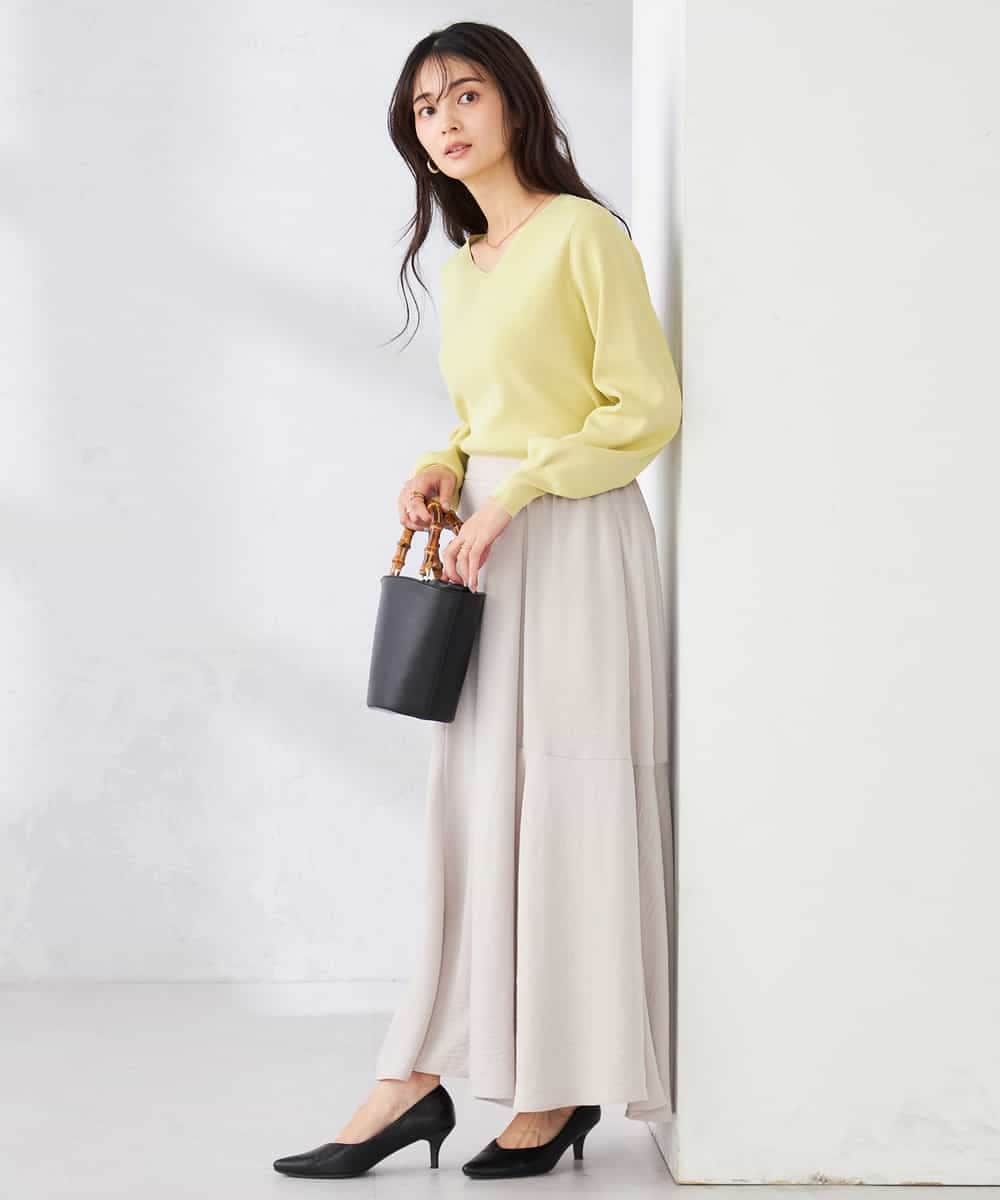 K2FED59039 a.v.v(アー・ヴェ・ヴェ) 【洗える/UVカット】Vネックパフスリーブニット ライトイエロー