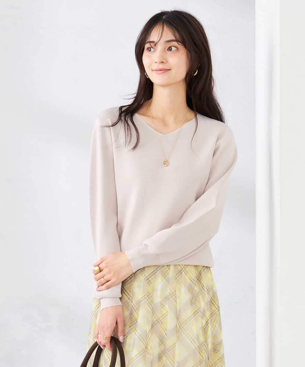 K2FED59039 a.v.v(アー・ヴェ・ヴェ) 【洗える/UVカット】Vネックパフスリーブニット グレージュ