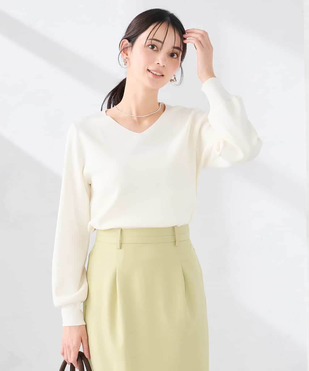 K2FED59039 a.v.v(アー・ヴェ・ヴェ) 【洗える/UVカット】Vネックパフスリーブニット ホワイト