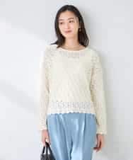 K2FFD06054 a.v.v(アー・ヴェ・ヴェ) 透かし編みニットプルオーバー アイボリー