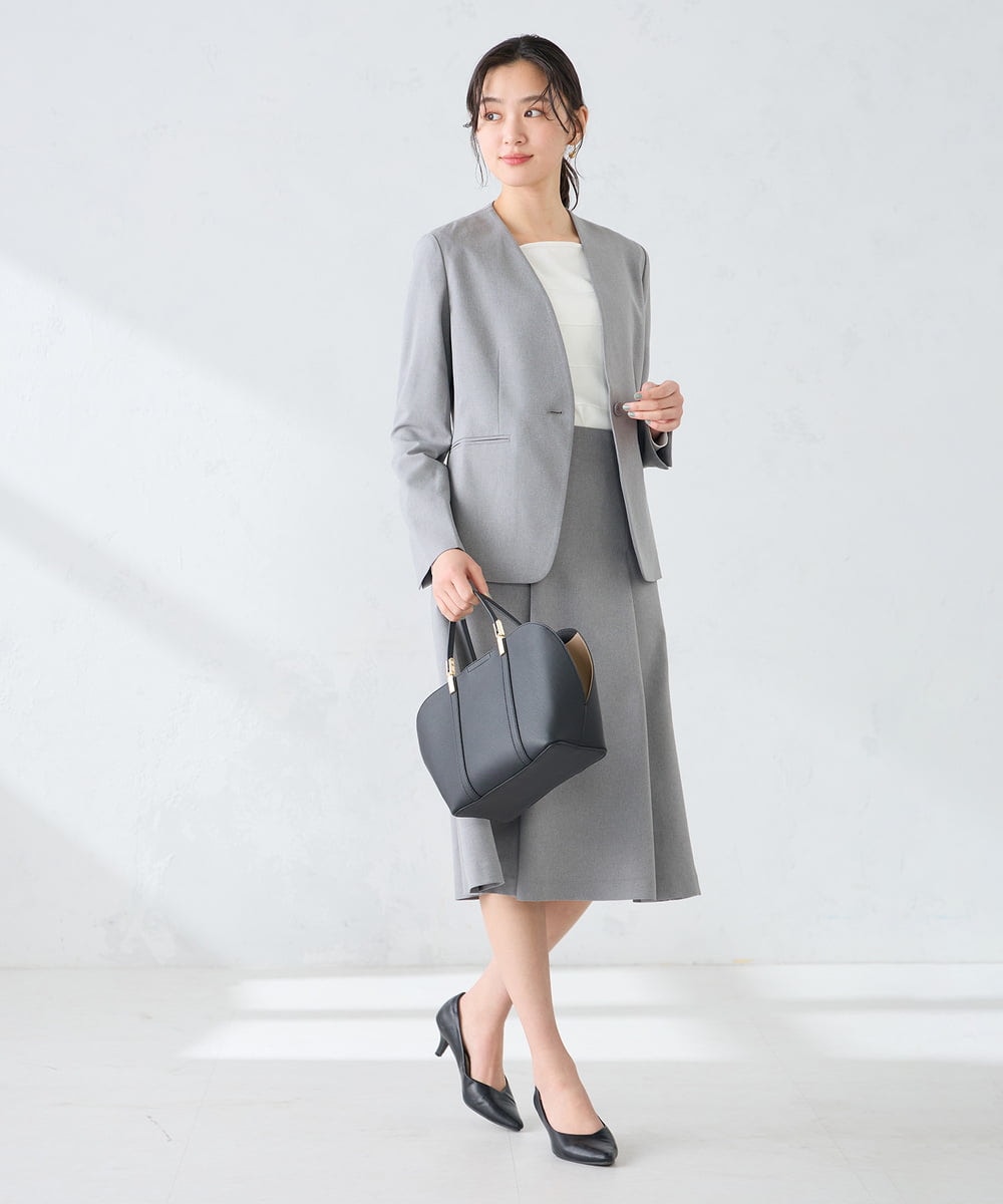 K2FFD17044 a.v.v(アー・ヴェ・ヴェ) 【雑誌InRed(宝島社)4月号掲載/洗える/UVカット】タックボーダースクエアニット ライトイエロー