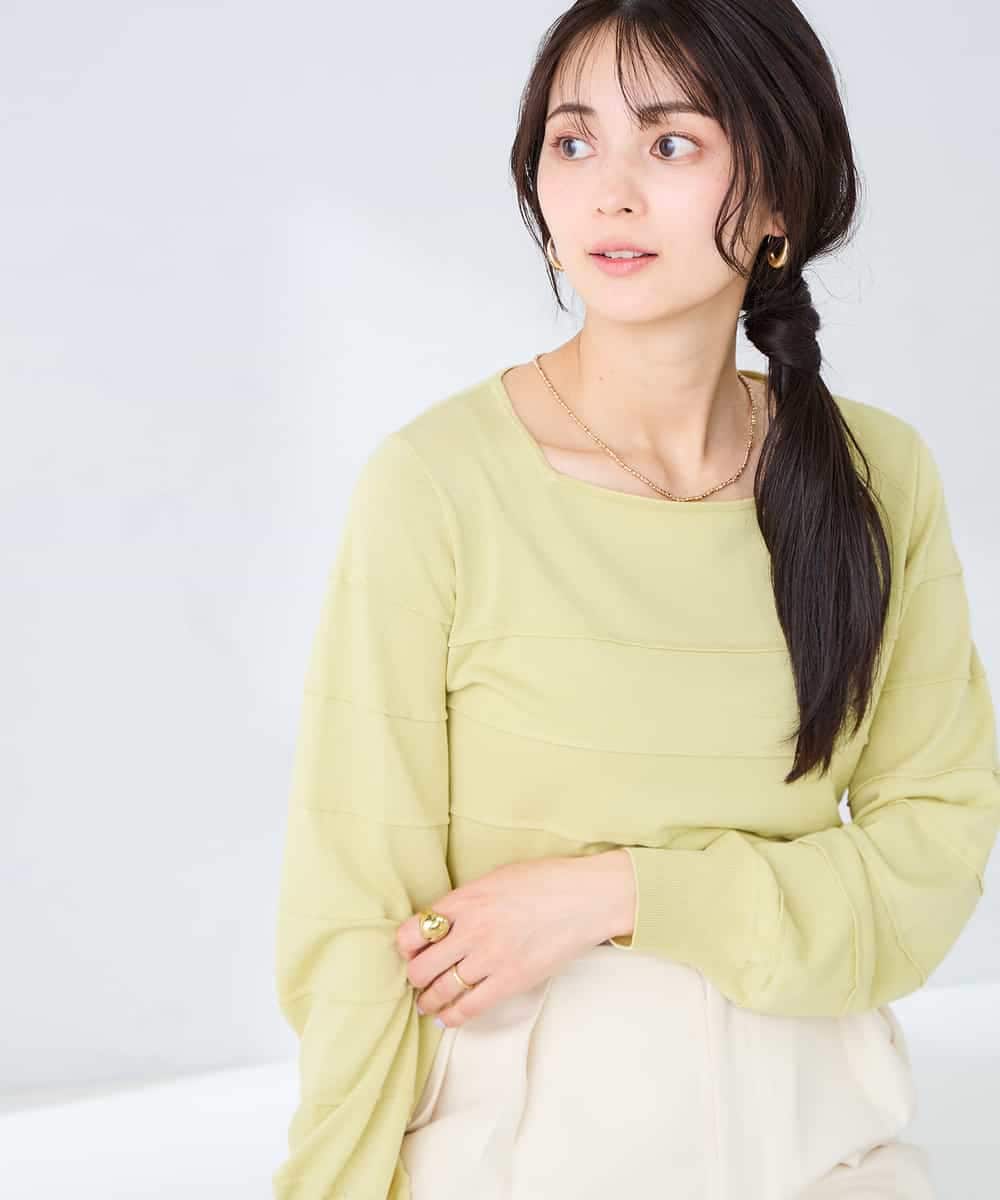 K2FFD17044 a.v.v(アー・ヴェ・ヴェ) 【雑誌InRed(宝島社)4月号掲載/洗える/UVカット】タックボーダースクエアニット ライトイエロー