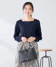 K2FFD17044 a.v.v(アー・ヴェ・ヴェ) 【雑誌InRed(宝島社)4月号掲載/洗える/UVカット】タックボーダースクエアニット ライトイエロー