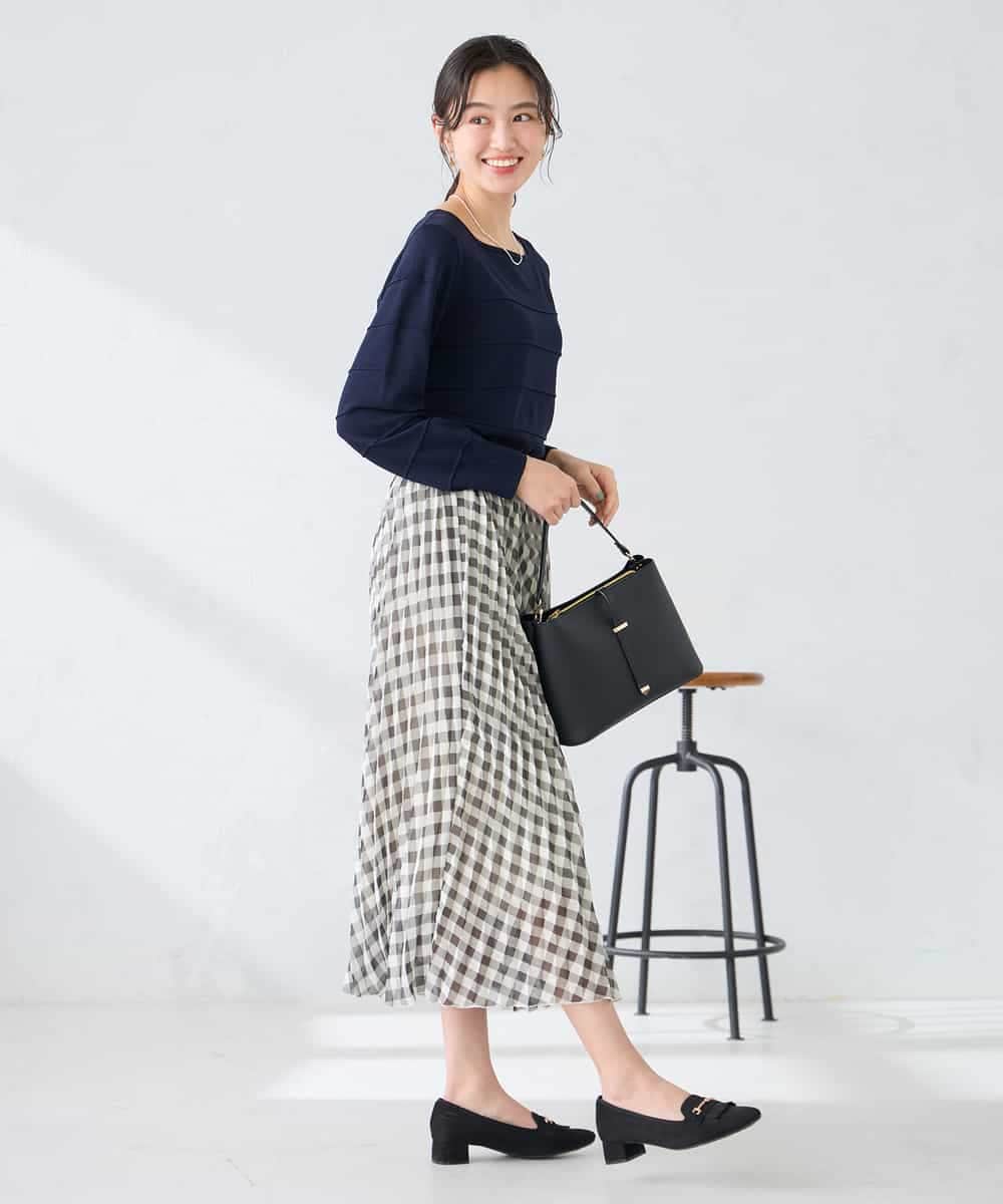 K2FFD17044 a.v.v(アー・ヴェ・ヴェ) 【雑誌InRed(宝島社)4月号掲載/洗える/UVカット】タックボーダースクエアニット ライトイエロー