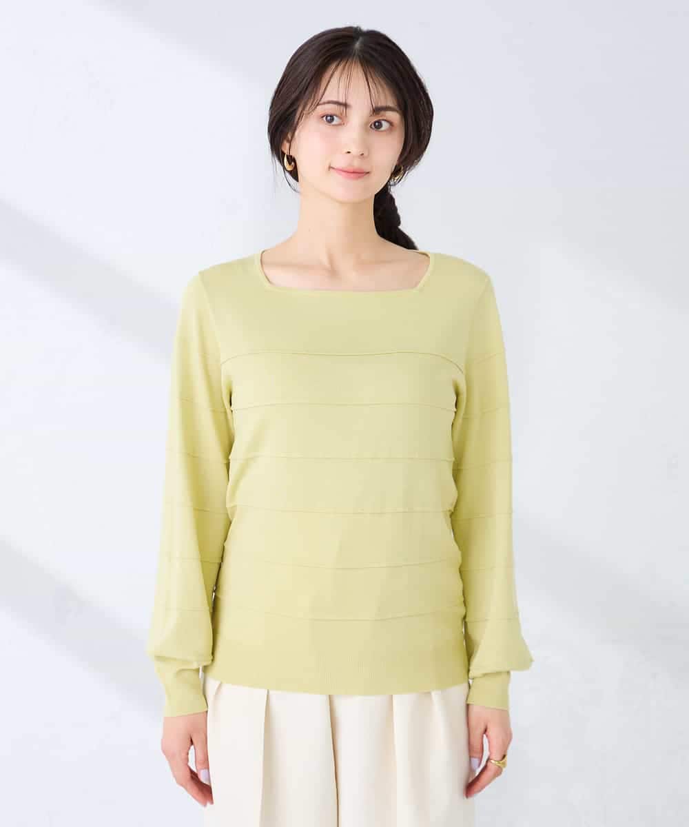 K2FFD17044 a.v.v(アー・ヴェ・ヴェ) 【雑誌InRed(宝島社)4月号掲載/洗える/UVカット】タックボーダースクエアニット ライトイエロー